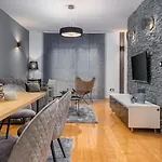 Lux Teo - New Apartamento